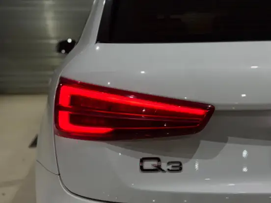AUDI-Q3-1.4 TFSI ATTRACTION GASOLINA 4P S TRONIC AUDI-Q3-2016