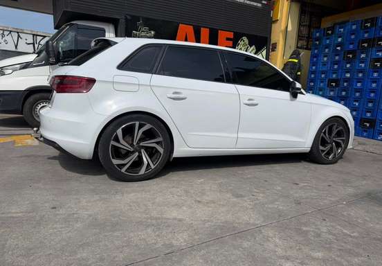 AUDI-A3-2014
