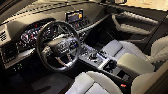 AUDI-Q5-2.0 TFSI GASOLINA PRESTIGE PLUS S TRONIC AUDI-Q5-2019