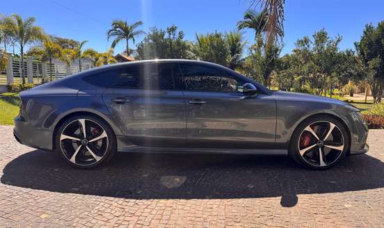 AUDI-RS7-2014