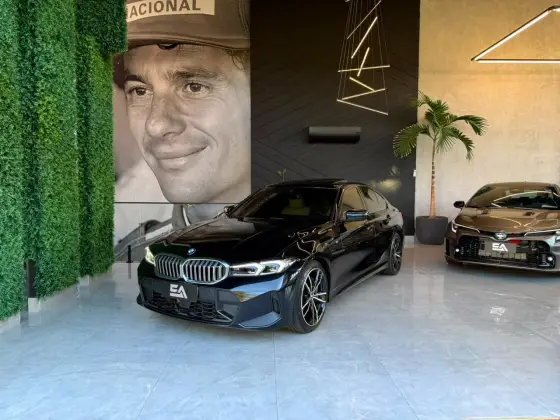 BMW 320i 2.0 16V TURBO FLEX M SPORT AUTOMÁTICO BMW 320i 2.0 16V TURBO FLEX M SPORT AUTOMÁTICO