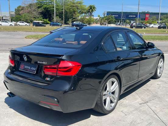 BMW-328i-2.0 M SPORT 16V ACTIVEFLEX 4P AUTOMÁTICO BMW-328i-2016