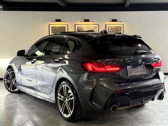 BMW-M 135i-2.0 16V TURBO GASOLINA XDRIVE AUTOMÁTICO BMW-M 135i-2020