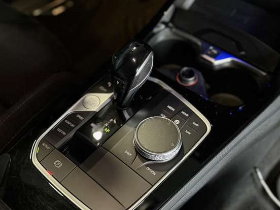 BMW-M 135i-2.0 16V TURBO GASOLINA XDRIVE AUTOMÁTICO BMW-M 135i-2020