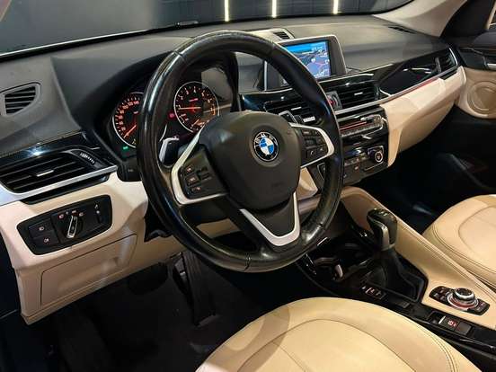 BMW-X1-2.0 16V TURBO ACTIVEFLEX SDRIVE20I X-LINE 4P AUTOMÁTICO BMW-X1-2016