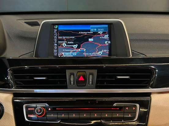 BMW-X1-2016