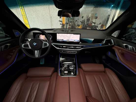 BMW-X7-4.4 V8 GASOLINA M60i STEPTRONIC BMW-X7-2024