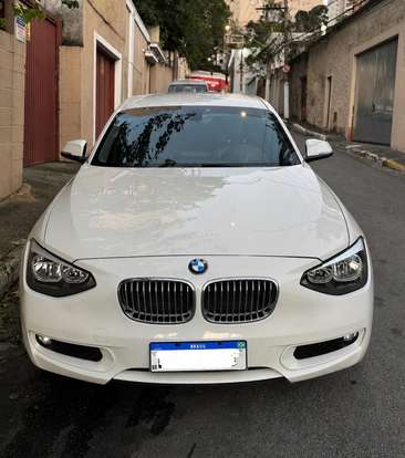 BMW-118i-2012