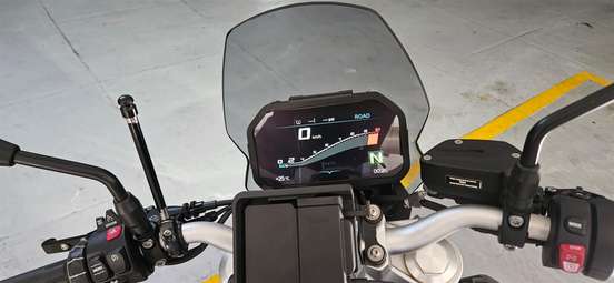 BMW-F 900 R SPORT-2023