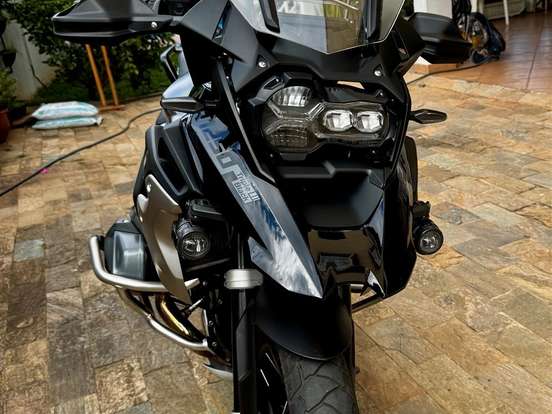 BMW-R 1250 GS PREMIUM TRIPLE BLACK BMW-R 1250 GS PREMIUM TRIPLE BLACK-2022