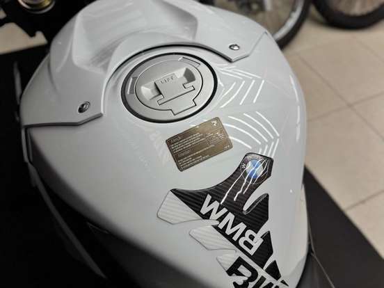 BMW-S 1000 RR BMW-S 1000 RR-2016