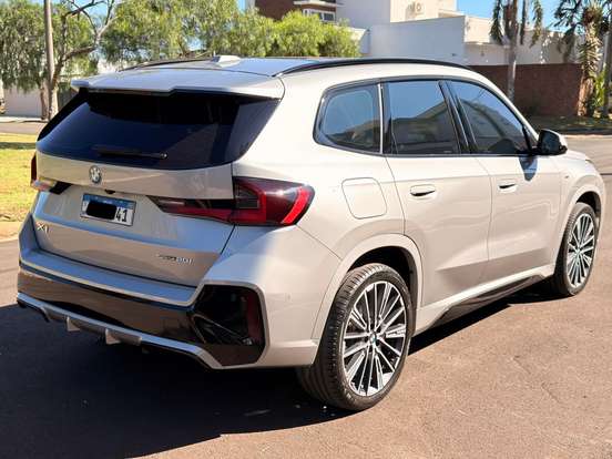 BMW-X1-2.0 16V TURBO GASOLINA SDRIVE20I M SPORT STEPTRONIC BMW-X1-2024