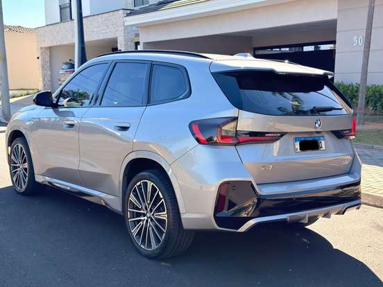 BMW-X1-2.0 16V TURBO GASOLINA SDRIVE20I M SPORT STEPTRONIC BMW-X1-2024