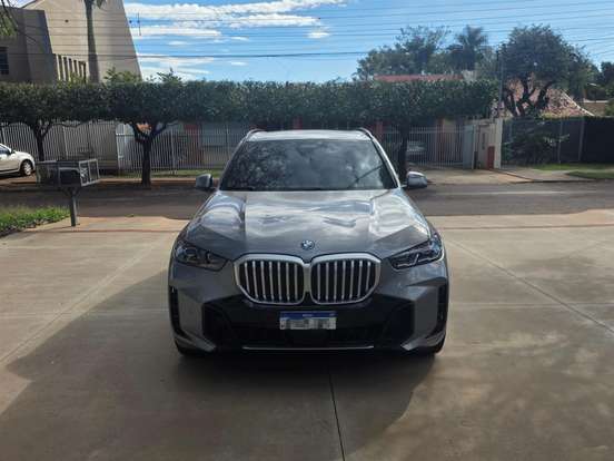 BMW-X5-2024