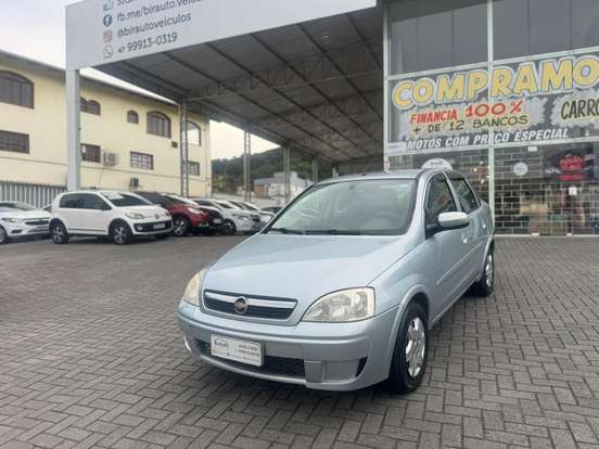 CHEVROLET-CORSA-2011