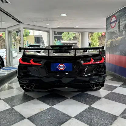 CHEVROLET-CORVETTE-2021