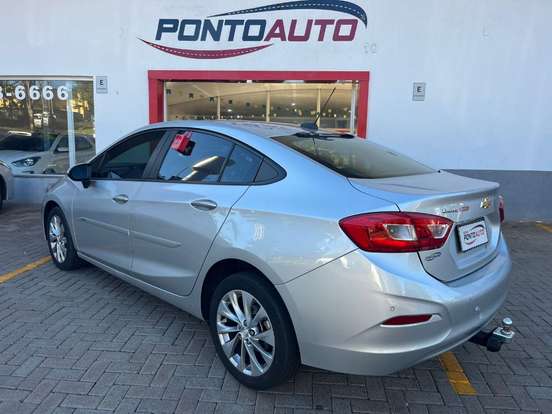 CHEVROLET-CRUZE-2017