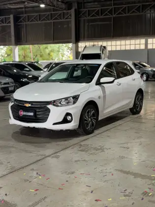 CHEVROLET ONIX 1.0 FLEX LT MANUAL CHEVROLET ONIX 1.0 FLEX LT MANUAL