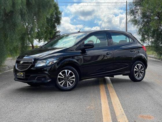 CHEVROLET ONIX 2015 1.4 MPFI LTZ 8V FLEX 4P AUTOMATIC