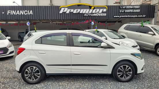 CHEVROLET-ONIX-2014