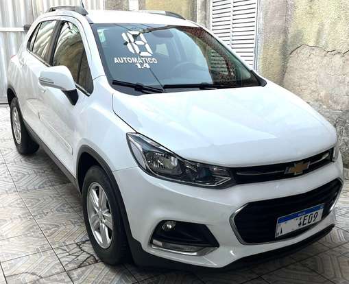 CHEVROLET-TRACKER-2018