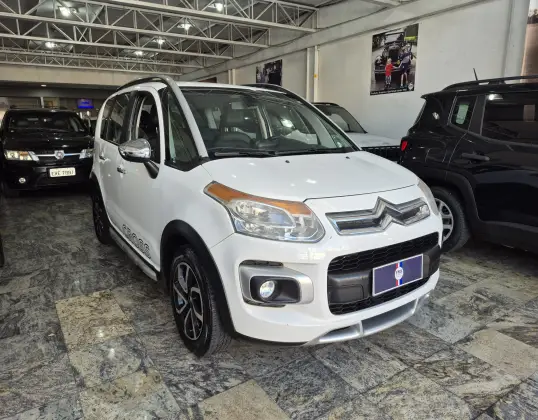 CITROËN AIRCROSS 1.6 EXCLUSIVE 16V FLEX 4P MANUAL CITROËN AIRCROSS 1.6 EXCLUSIVE 16V FLEX 4P MANUAL