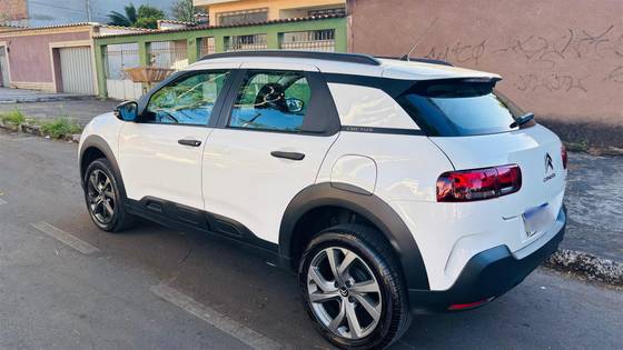 CITROËN C4 CACTUS 1.6 VTI 120 FLEX FEEL EAT6