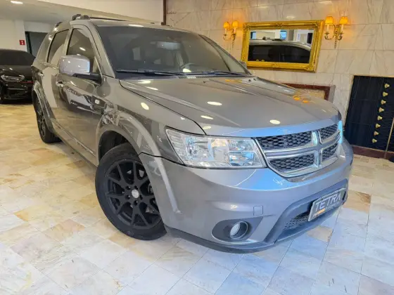 DODGE JOURNEY 3.6 RT V6 GASOLINA 4P AUTOMÁTICO DODGE JOURNEY 3.6 RT V6 GASOLINA 4P AUTOMÁTICO