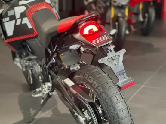 DUCATI-DESERT X-2024