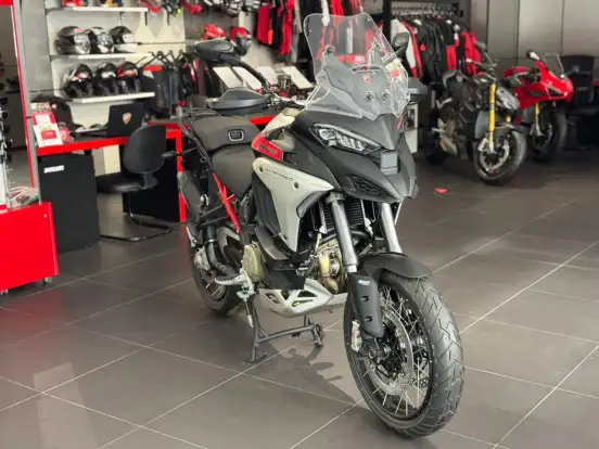 DUCATI-MULTISTRADA 1200 V4 RALLY ADVENTURE DUCATI-MULTISTRADA 1200 V4 RALLY ADVENTURE-2025