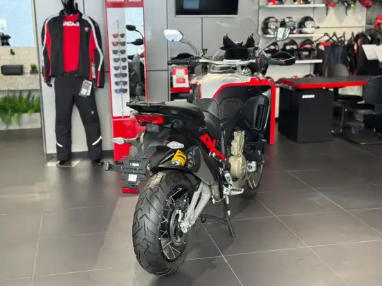 DUCATI-MULTISTRADA 1200 V4 RALLY ADVENTURE-2025