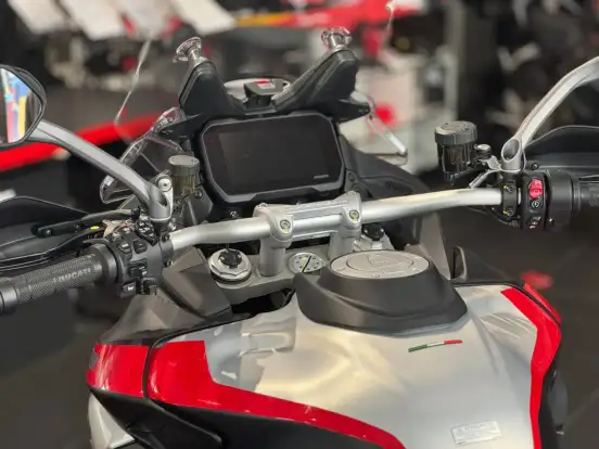 DUCATI-MULTISTRADA 1200 V4 RALLY ADVENTURE DUCATI-MULTISTRADA 1200 V4 RALLY ADVENTURE-2025