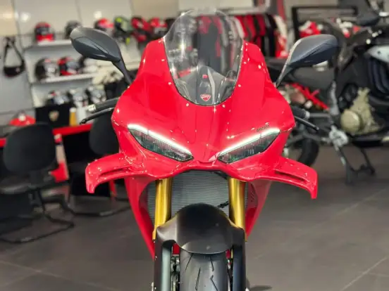DUCATI-PANIGALE V4 S DUCATI-PANIGALE V4 S-2025