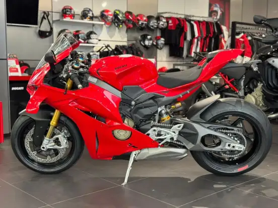 DUCATI-PANIGALE V4 S DUCATI-PANIGALE V4 S-2025