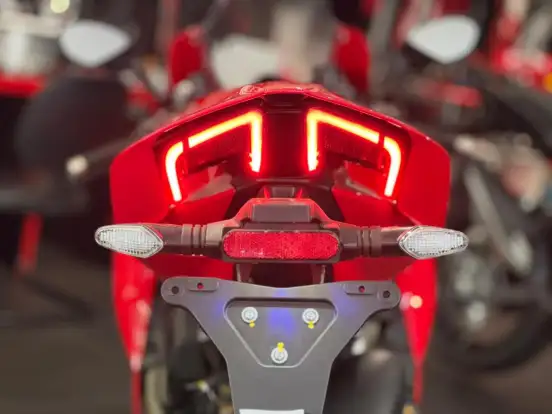 DUCATI-PANIGALE V4 S DUCATI-PANIGALE V4 S-2025