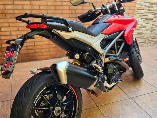 DUCATI-HYPERSTRADA 821 DUCATI-HYPERSTRADA 821-2015
