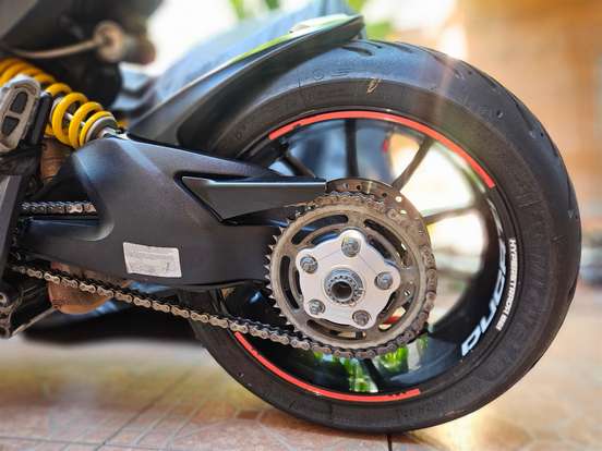 DUCATI-HYPERSTRADA 821 DUCATI-HYPERSTRADA 821-2015