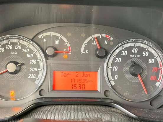 FIAT-PUNTO-1.4 8V FLEX 4P MANUAL FIAT-PUNTO-2007