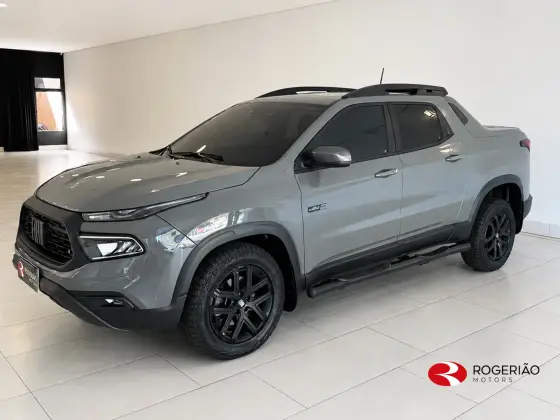 FIAT TORO 2.0 16V TURBO DIESEL ULTRA 4WD AT9 FIAT TORO 2.0 16V TURBO DIESEL ULTRA 4WD AT9