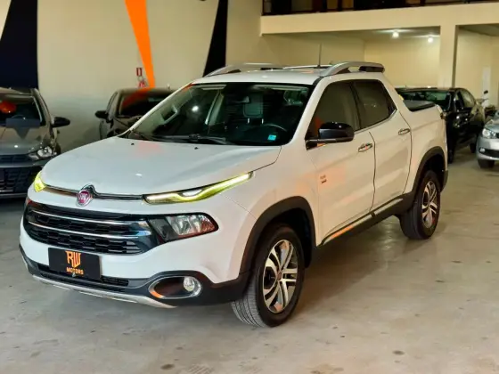 FIAT TORO 2.0 16V TURBO DIESEL VOLCANO 4WD AT9 FIAT TORO 2.0 16V TURBO DIESEL VOLCANO 4WD AT9