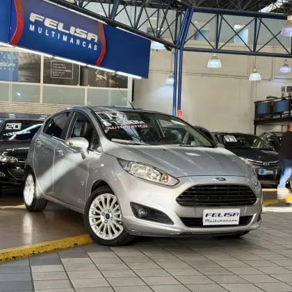 FORD FIESTA 1.6 TITANIUM HATCH 16V FLEX 4P AUTOMÁTICO FORD FIESTA 1.6 TITANIUM HATCH 16V FLEX 4P AUTOMÁTICO
