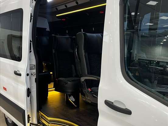 FORD-TRANSIT-2.0 ECOBLUE DIESEL VIDRADA L4H3 AUTOMÁTICO FORD-TRANSIT-2026