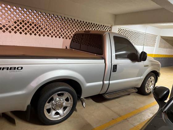 FORD F-250 4.2 XLT 4X2 CS TURBO DIESEL 2P MANUAL