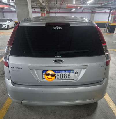 FORD-FIESTA-2009