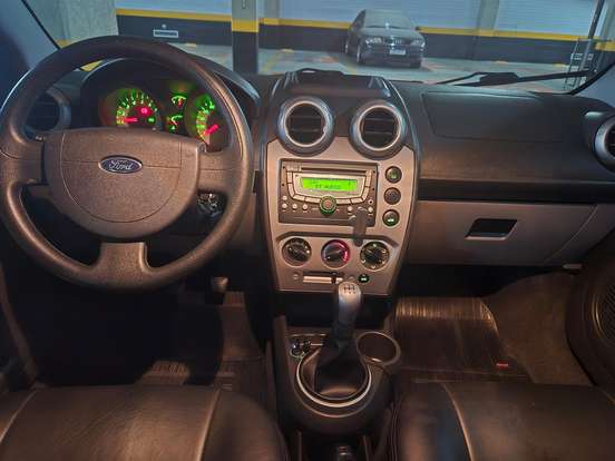 FORD-FIESTA-1.6 MPI CLASS HATCH 8V FLEX 4P MANUAL FORD-FIESTA-2009