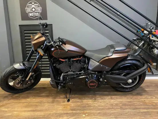 HARLEY-DAVIDSON-SOFTAIL FXDR 114-2019