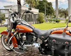 HARLEY-DAVIDSON SOFTAIL HERITAGE CLASSIC HARLEY-DAVIDSON SOFTAIL HERITAGE CLASSIC
