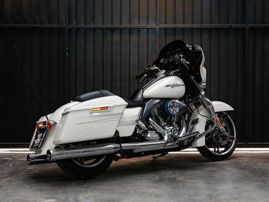 HARLEY-DAVIDSON-STREET GLIDE SPECIAL HARLEY-DAVIDSON-STREET GLIDE SPECIAL-2014