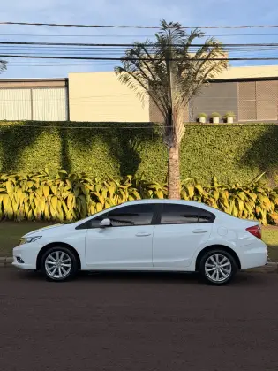 HONDA CIVIC 2.0 LXR 16V FLEX 4P AUTOMÁTICO