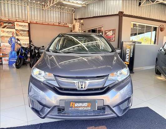 HONDA-FIT-2016